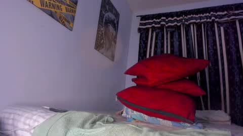 Snapshot of max_val chatting on February 2025 01:33:02 PM Max online show from February 2025 01:33:02 PM