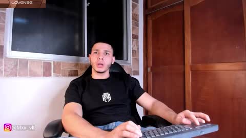 max_valiant1 online show from January 2026 01:42:02 AM