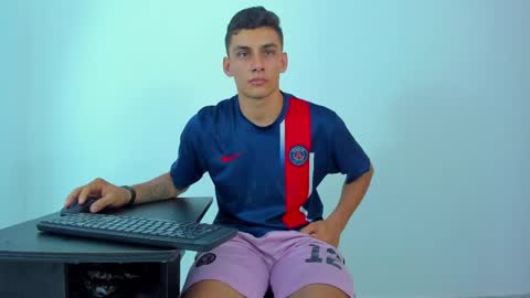 MAX     online show from May 2026 03:42:01 PM