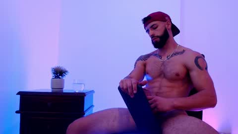 max_xl_ online show from February 2025 04:03:02 PM