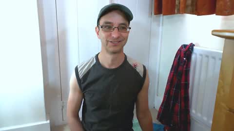 Max Davies online show from July 2026 02:23:01 PM