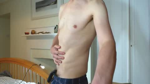 Max Davies online show from July 2026 05:00:02 AM