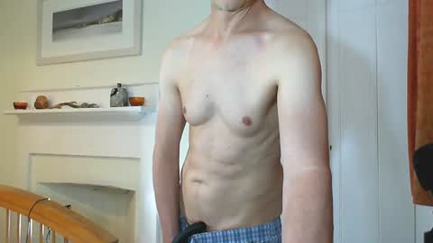 Max Davies online show from August 2026 09:34:02 AM