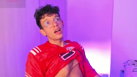 Snapshot of maxfrost1 chatting on March 2026 01:51:01 AM Max online show from March 2026 01:51:01 AM