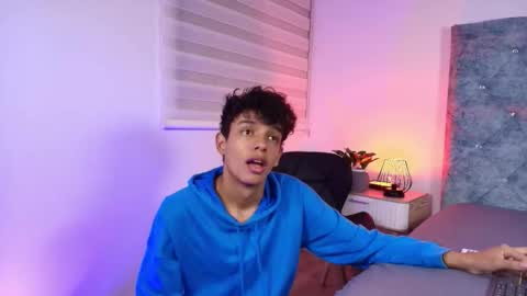 M A X F R O S T   online show from January 2026 07:28:01 PM