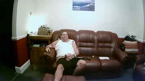 MAX online show from December 2024 11:24:01 PM