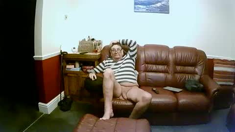 MAX online show from January 2025 03:31:01 AM