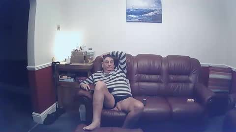 MAX online show from February 2025 09:11:02 PM