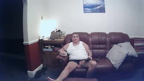 MAX online show from March 2025 08:45:02 PM