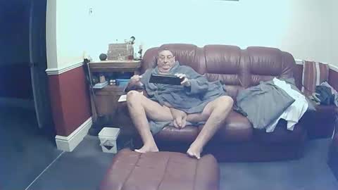 MAX online show from October 2025 11:23:01 PM