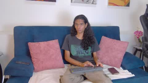 Maxi  Max online show from June 2026 07:27:02 PM