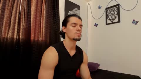 Snapshot of maxi_styles chatting on January 2025 10:12:01 PM Alex online show from January 2025 10:12:01 PM