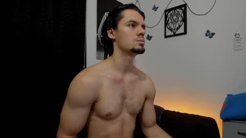 Snapshot of maxi_styles chatting on January 2025 04:47:01 AM Alex online show from January 2025 04:47:01 AM