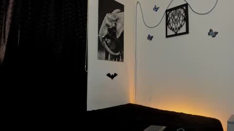 Snapshot of maxi_styles chatting on January 2025 06:57:02 PM Alex online show from January 2025 06:57:02 PM