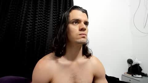 Snapshot of maxi_styles chatting on October 2025 08:09:02 PM Alex online show from October 2025 08:09:02 PM