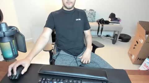 maximal91 online show from December 2025 03:29:01 PM