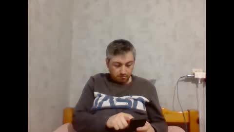 Snapshot of maximefrxx chatting on January 2025 10:12:01 PM Maxime online show from January 2025 10:12:01 PM