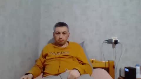 Snapshot of maximefrxx chatting on February 2025 09:17:02 PM Maxime online show from February 2025 09:17:02 PM