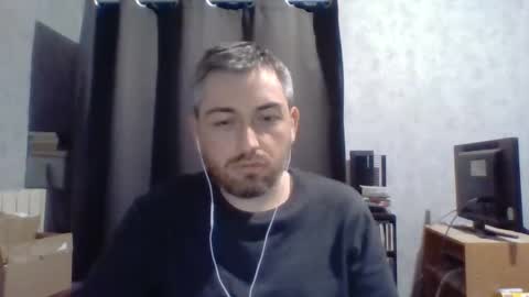 Snapshot of maximefrxx chatting on February 2026 04:25:01 PM Maxime online show from February 2026 04:25:01 PM