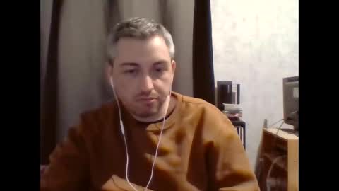 Snapshot of maximefrxx chatting on February 2026 05:42:02 PM Maxime online show from February 2026 05:42:02 PM