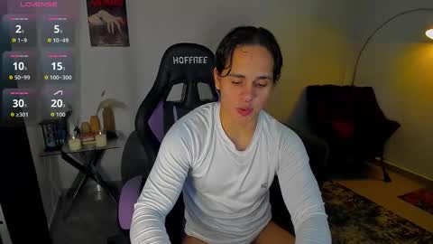 Snapshot of maximiliano_scoott_ chatting on February 2026 09:52:02 PM maximiliano_scoott_ online show from February 2026 09:52:02 PM