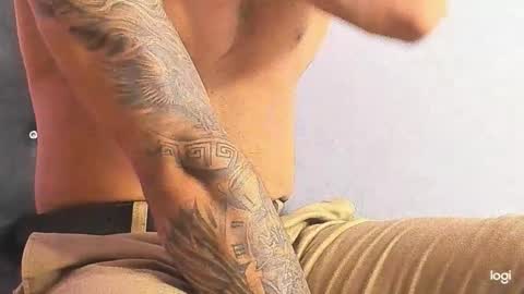 Maximo online show from December 2025 10:17:02 PM