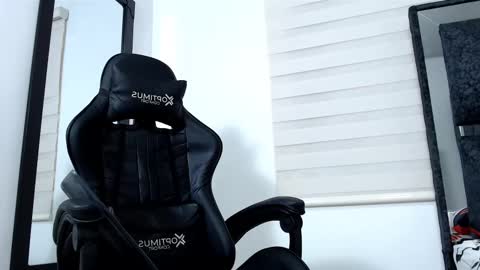 Snapshot of maximo_sebastian chatting on March 2025 05:22:02 AM Maximo Sebastian online show from March 2025 05:22:02 AM