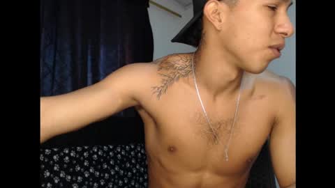 Maximo Aron Vega online show from December 2024 11:18:02 AM