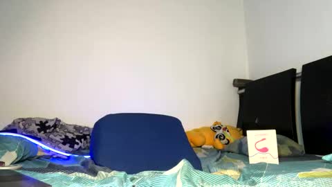 Maximo Aron Vega online show from March 2025 10:26:02 AM