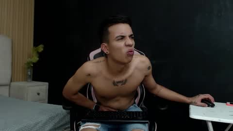 MaximoGray online show from January 2026 08:23:01 PM