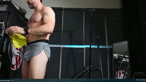 Maximus7871 online show from February 2025 06:53:01 PM