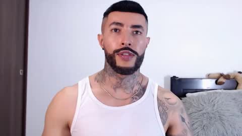 Independent Model online show from February 2025 10:10:01 PM