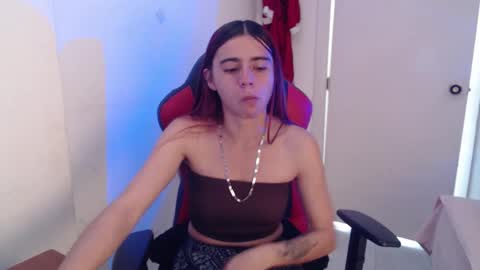 Snapshot of maxinesex_ chatting on May 2026 02:01:01 PM maxinesex_ online show from May 2026 02:01:01 PM