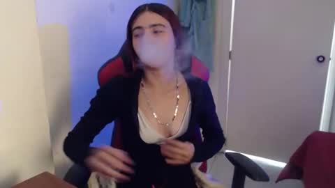 Snapshot of maxinesex_ chatting on May 2026 01:52:01 PM maxinesex_ online show from May 2026 01:52:01 PM