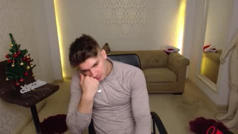 MaxKaiden online show from December 2025 05:57:01 AM