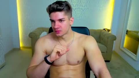 MaxKaiden online show from May 2026 06:09:01 AM