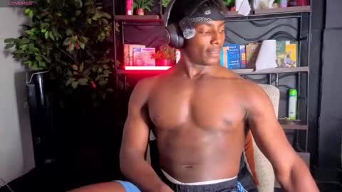 Snapshot of maxmuscle10 chatting on February 2026 07:24:01 AM Maxmuscle10 online show from February 2026 07:24:01 AM