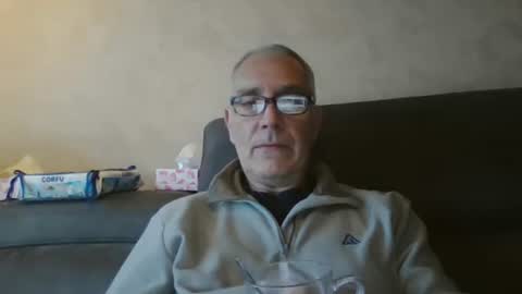 maxou569 online show from October 2025 06:44:01 AM