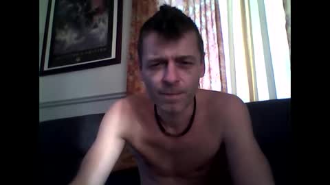 MaxTheWolf online show from October 2025 08:40:01 PM