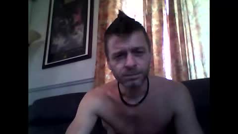 MaxTheWolf online show from October 2025 02:51:02 PM