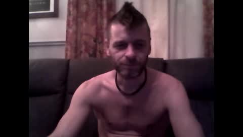 MaxTheWolf online show from November 2025 01:26:02 AM