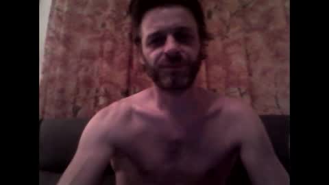 MaxTheWolf online show from June 2026 01:52:01 AM