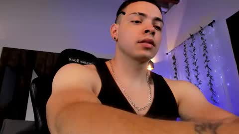 MAX online show from February 2025 09:37:02 PM