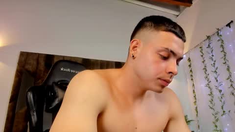 MAX online show from February 2025 04:15:01 AM