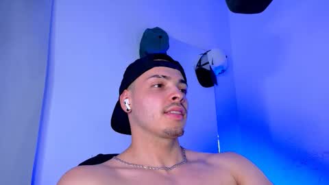 MAX online show from October 2025 01:55:02 AM