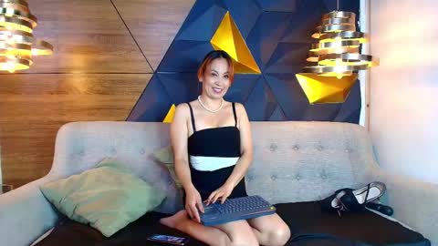 gabby online show from November 2025 03:38:01 AM