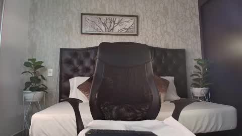 Maxxi online show from November 2025 04:57:01 AM