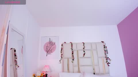 Valentina online show from November 2025 07:34:02 PM