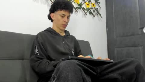 Max online show from March 2026 02:36:02 AM