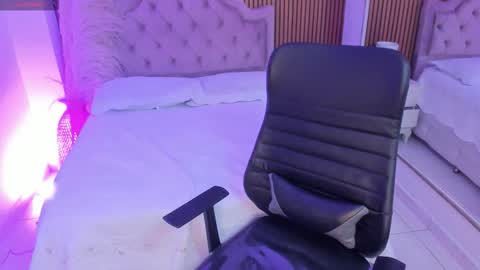 Maxine Minx online show from March 2026 02:16:01 AM